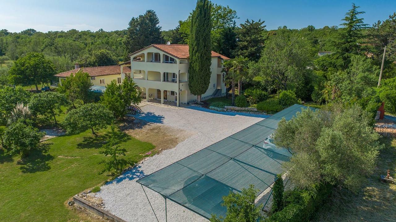 Apartments Saladinka Červar-Porat Exterior foto